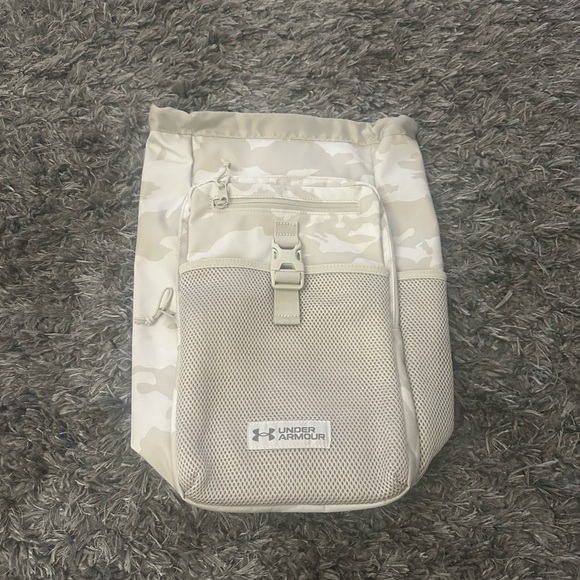 Unisex UA Utility Flex Sling bookbag - Picture 4 of 5